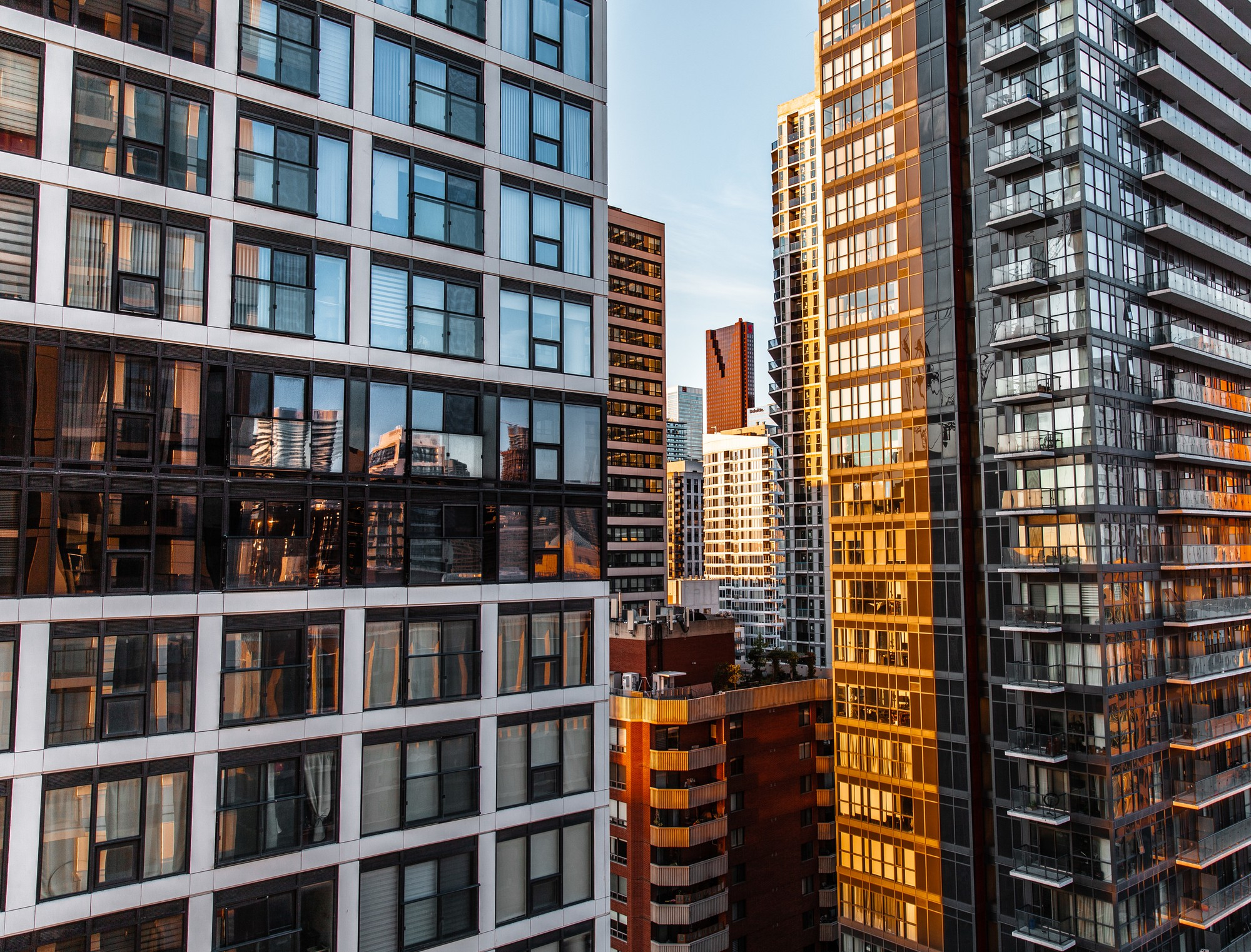 How to choose a floor in an apartment building?